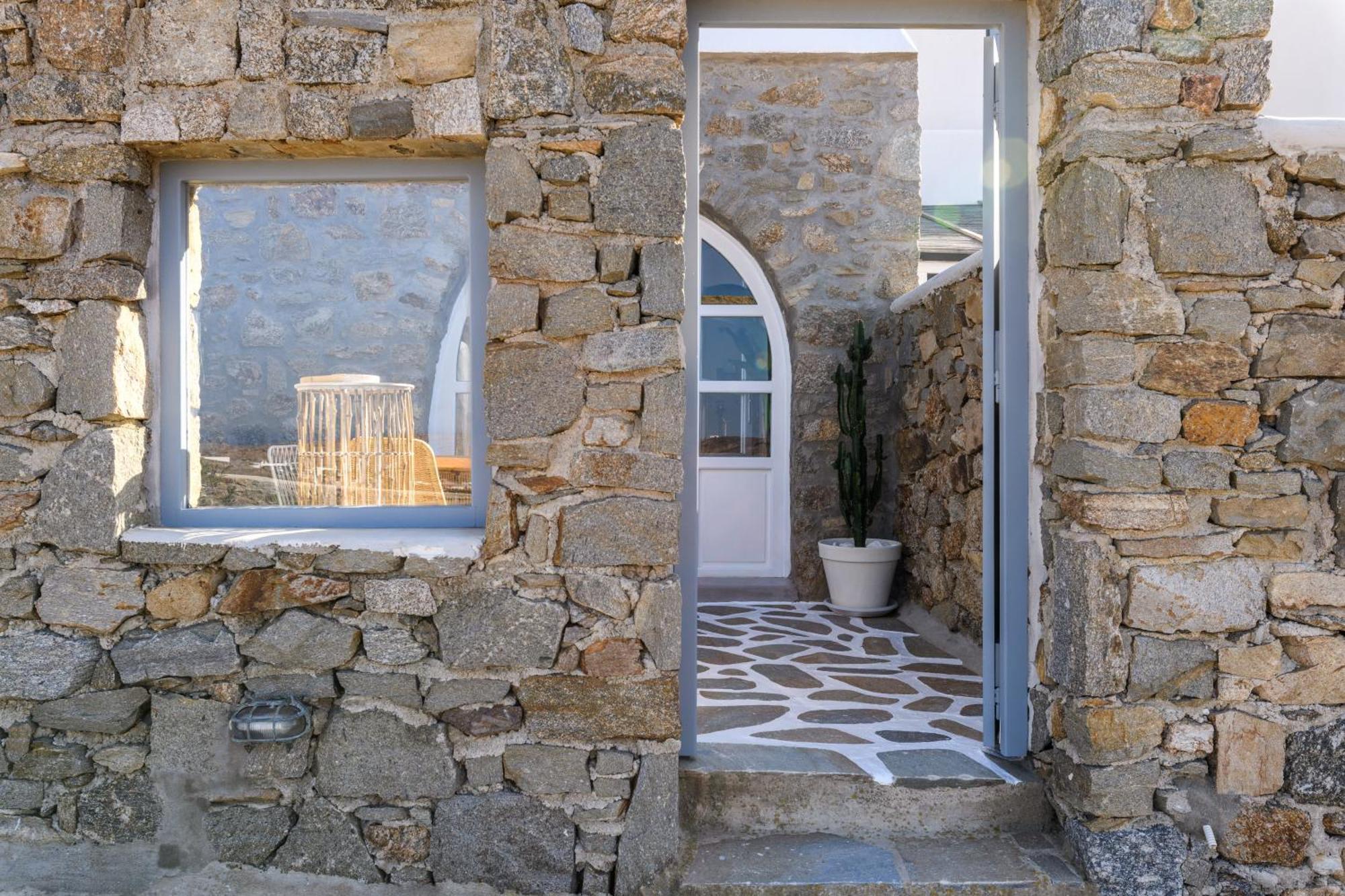 Mykonos Supreme Comfort Suites & Villas Kalafati Eksteriør billede